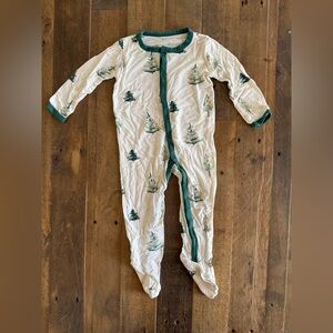 Kyte Baby - Printed Footie in Tree - 6-12 months